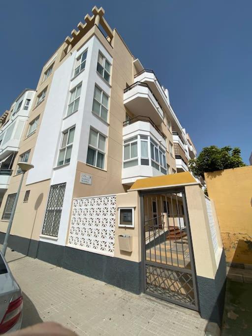 Apartamento A Unos Pasos De La Playa Rota Exteriör bild